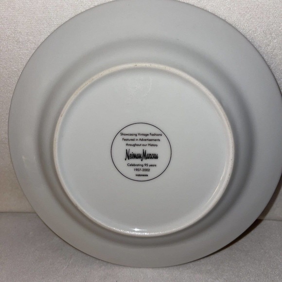 Set 2 Neiman Marcus 8" Plates Showcasing Vintage Fashions Celebrating 95 Years - Picture 5 of 5